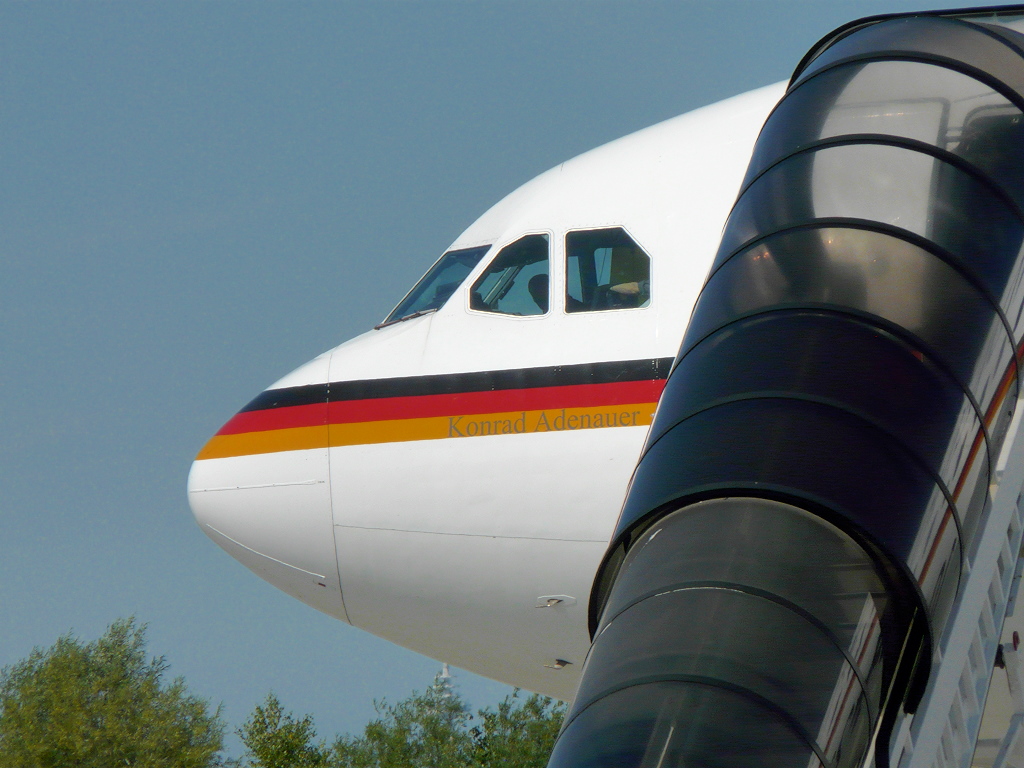 A310-304 MSN 498 10+21 "Konrad Adenauer"
