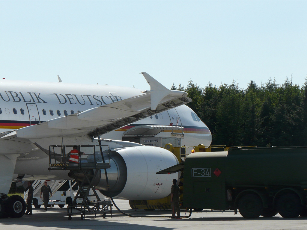 A310-304 MSN 498 10+21 "Konrad Adenauer"