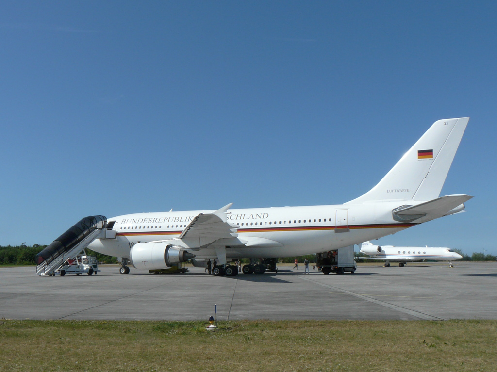 A310-304 MSN 498 10+21 "Konrad Adenauer"