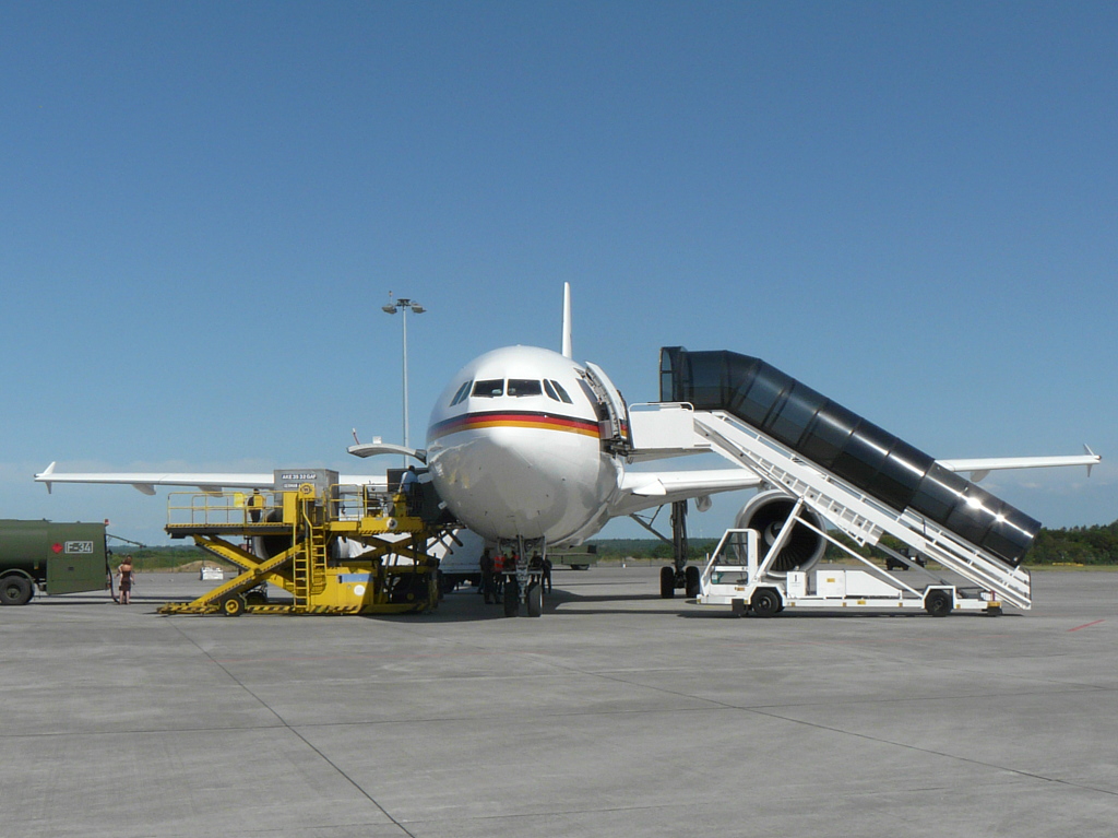 A310-304 MSN 498 10+21 "Konrad Adenauer"