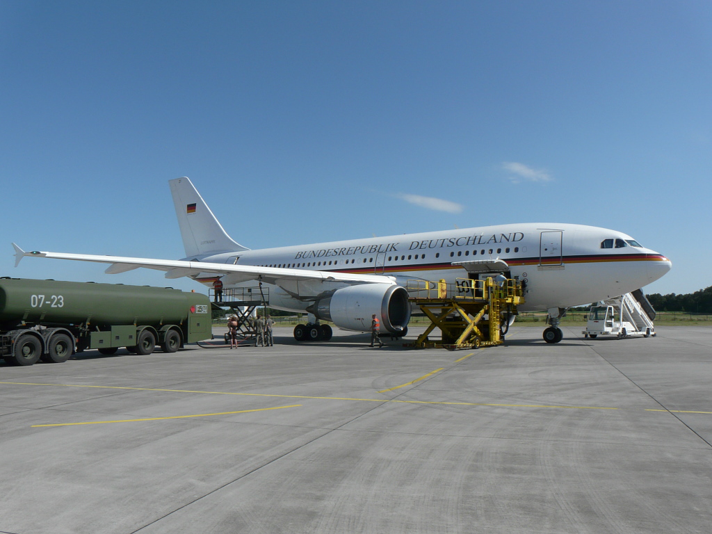 A310-304 MSN 498 10+21 "Konrad Adenauer"