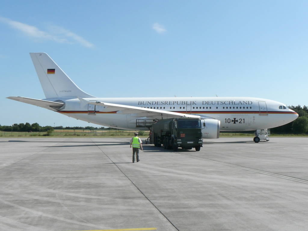 A310-304 MSN 498 10+21 "Konrad Adenauer"