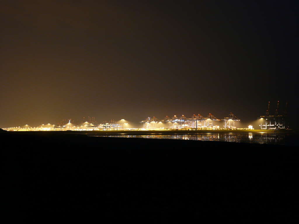 Bremerhaven Containerterminal Nachtbild
